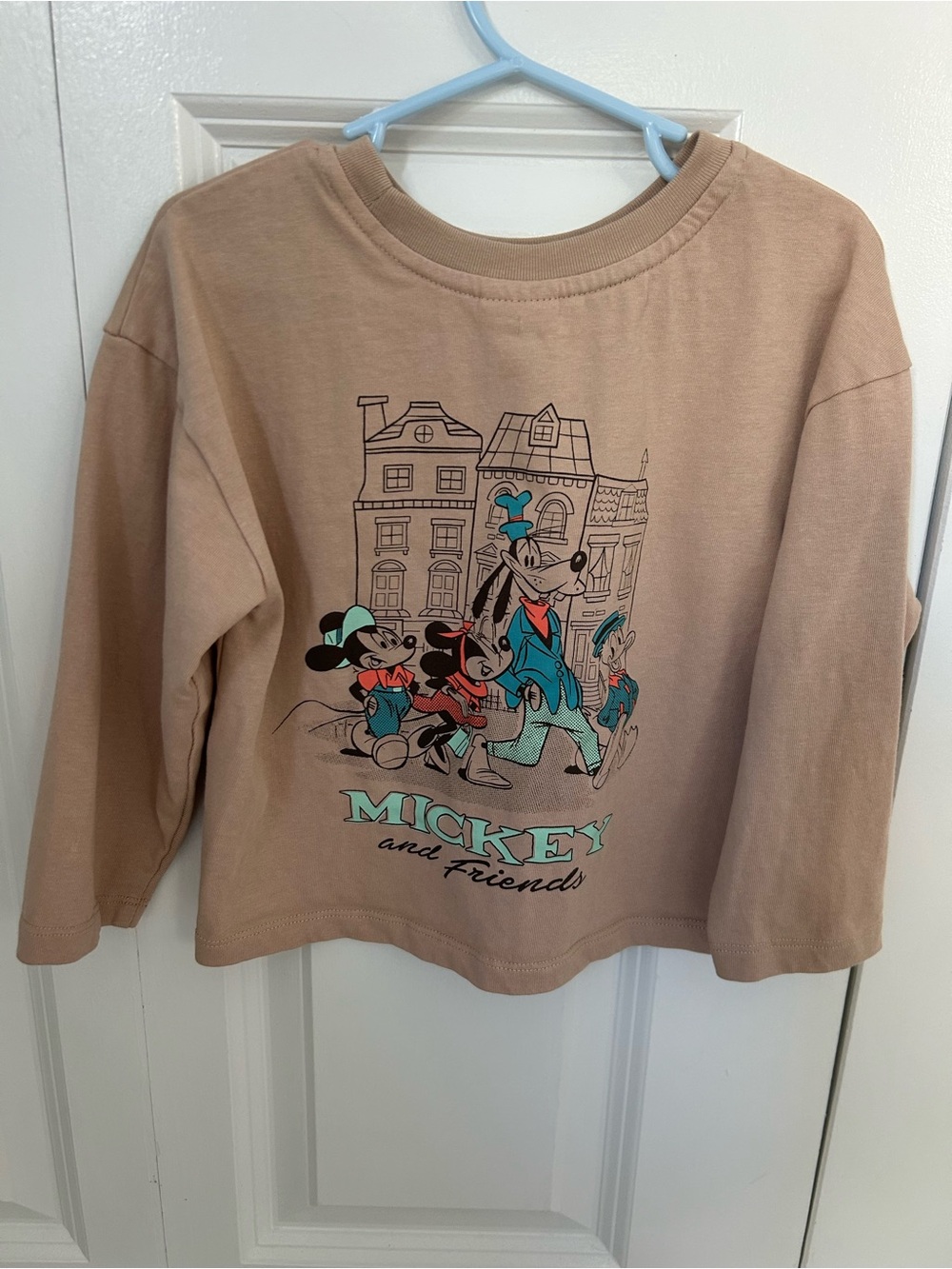 Disney x Macy's kids 3T beige Mickey & Friends graphic long sleeve tee cotton
